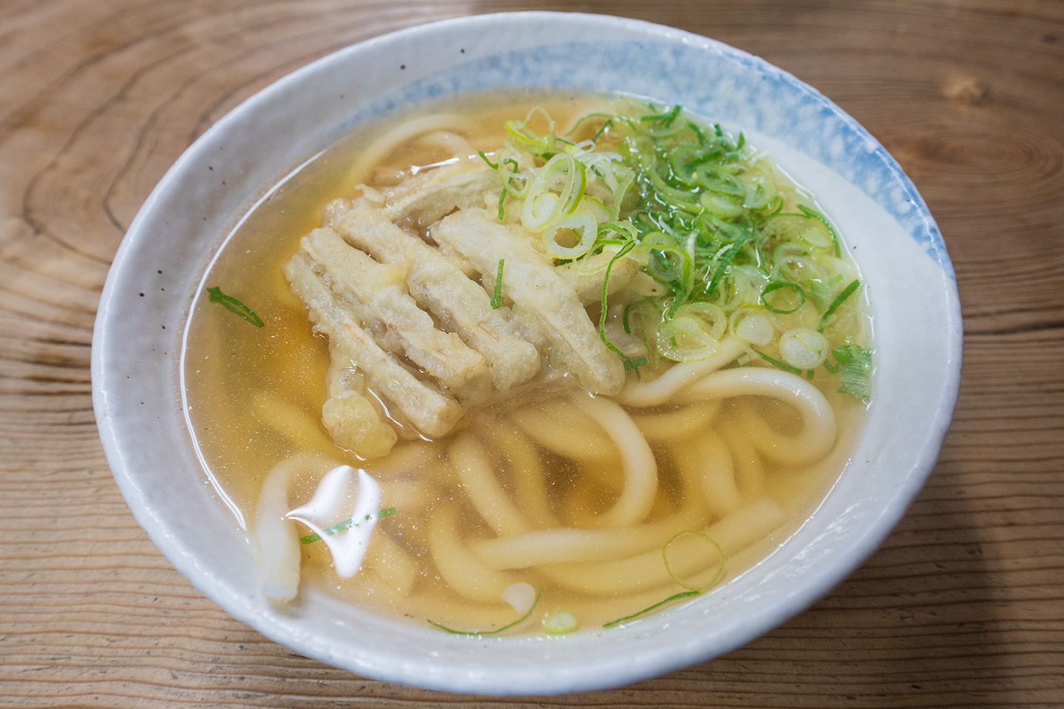 弥太郎うどんのごぼう天うどん