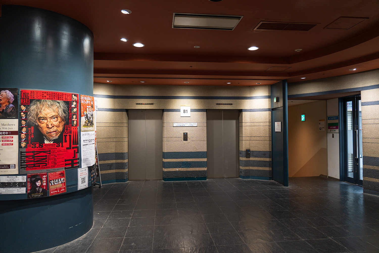 キャナルシティ博多 地下駐車場 キャナルシティ劇場・MUJI・OPA・ノースビル方面入口 地下1階エレベーターホール