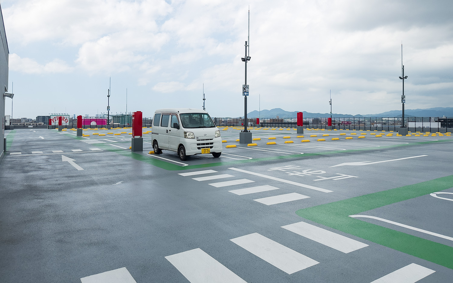 福岡空港 国内線駐車場の9階