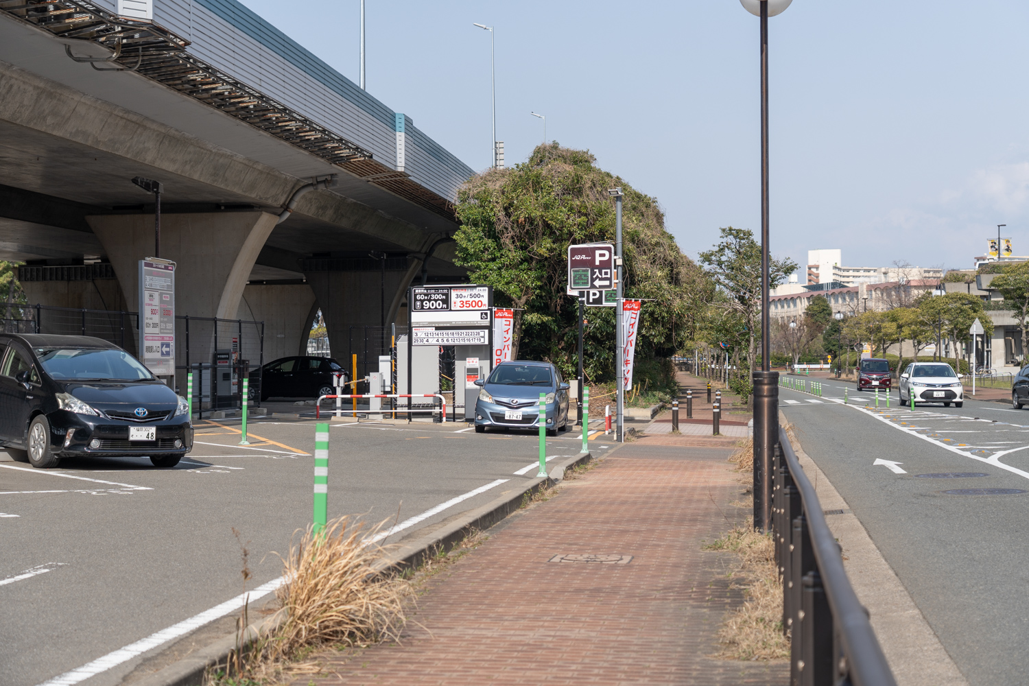 JQパークス地行浜第2 入口