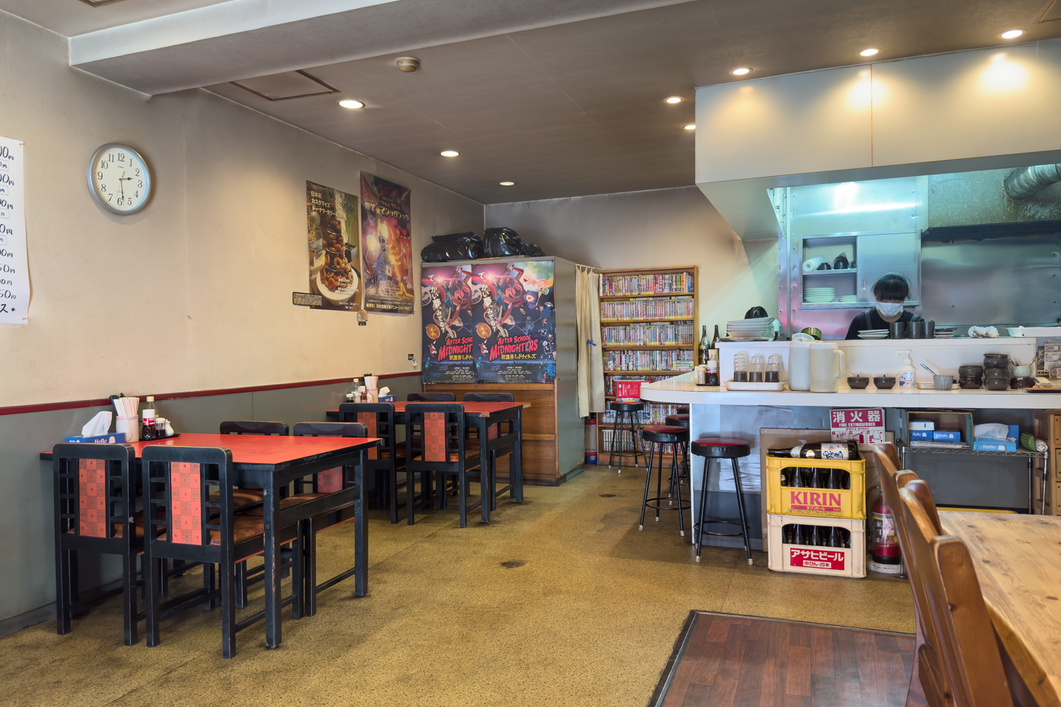 ぴかまつ 店内