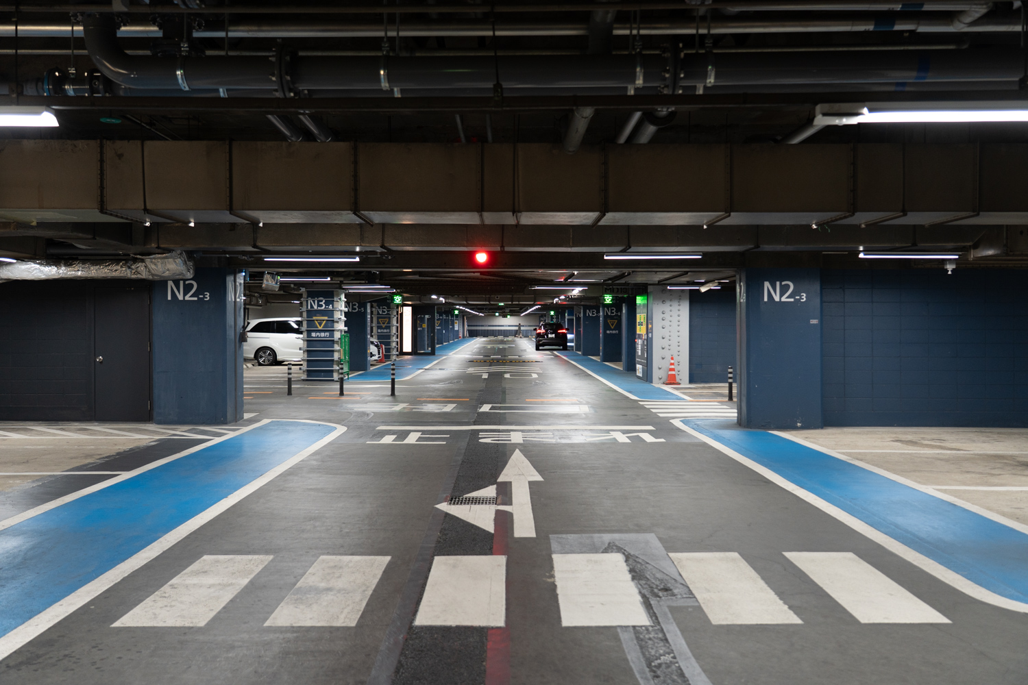 天神地下街北駐車場 場内