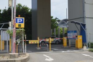 福岡サンパレス 第2駐車場の出入口