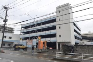 アキラパーキングの外観