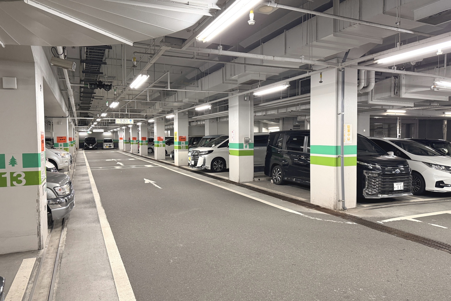 福岡市庁舎駐車場の駐車エリア