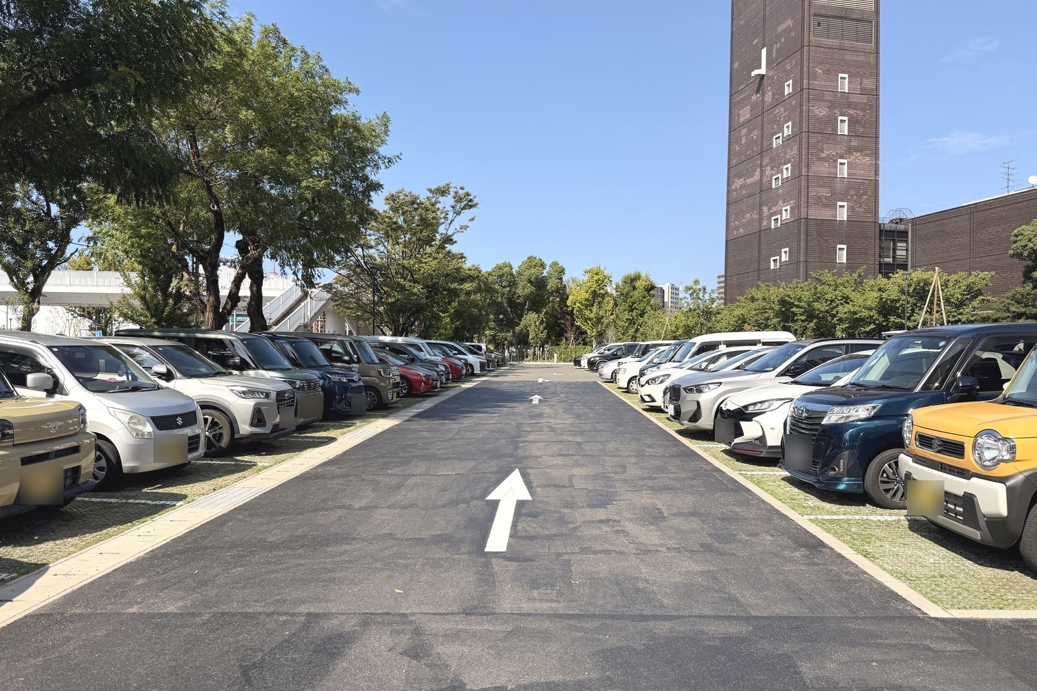 福岡市民ホール駐車場の駐車エリア