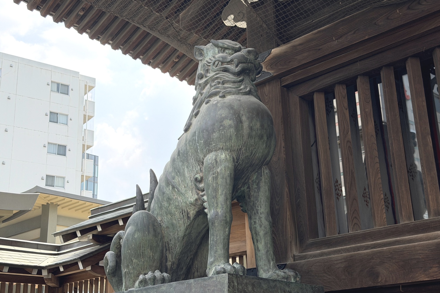 櫛田神社の楼門の狛犬