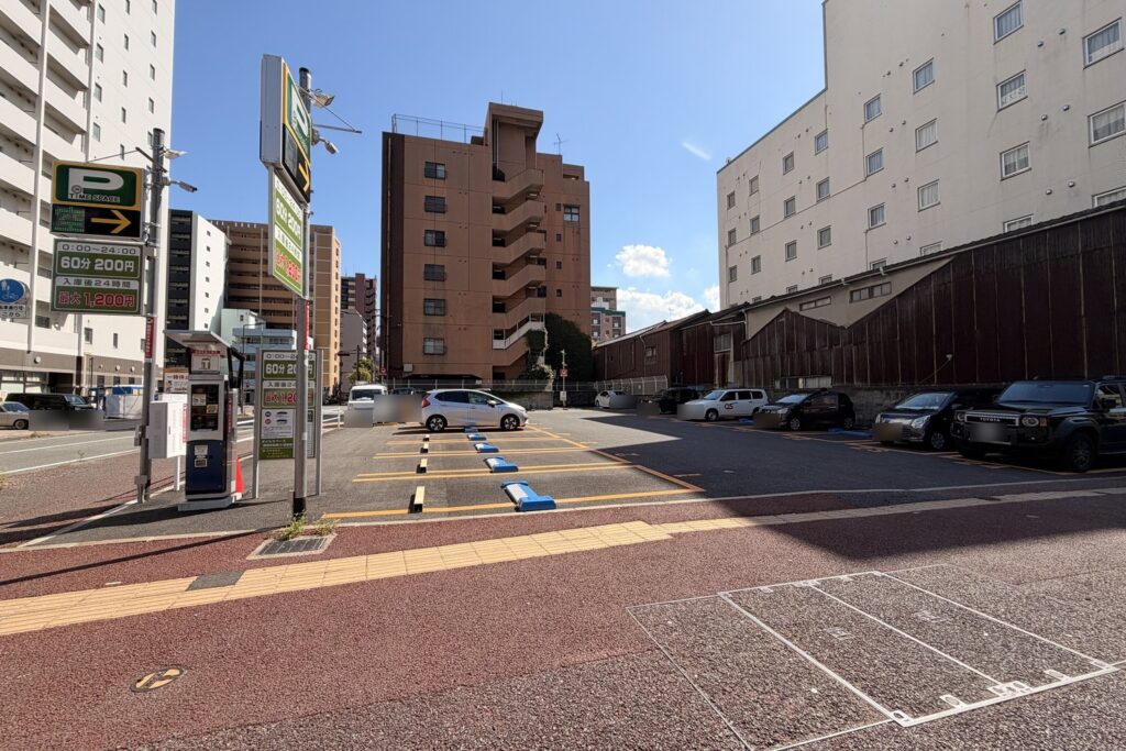 タイムスペース築港本町第6駐車場の外観
